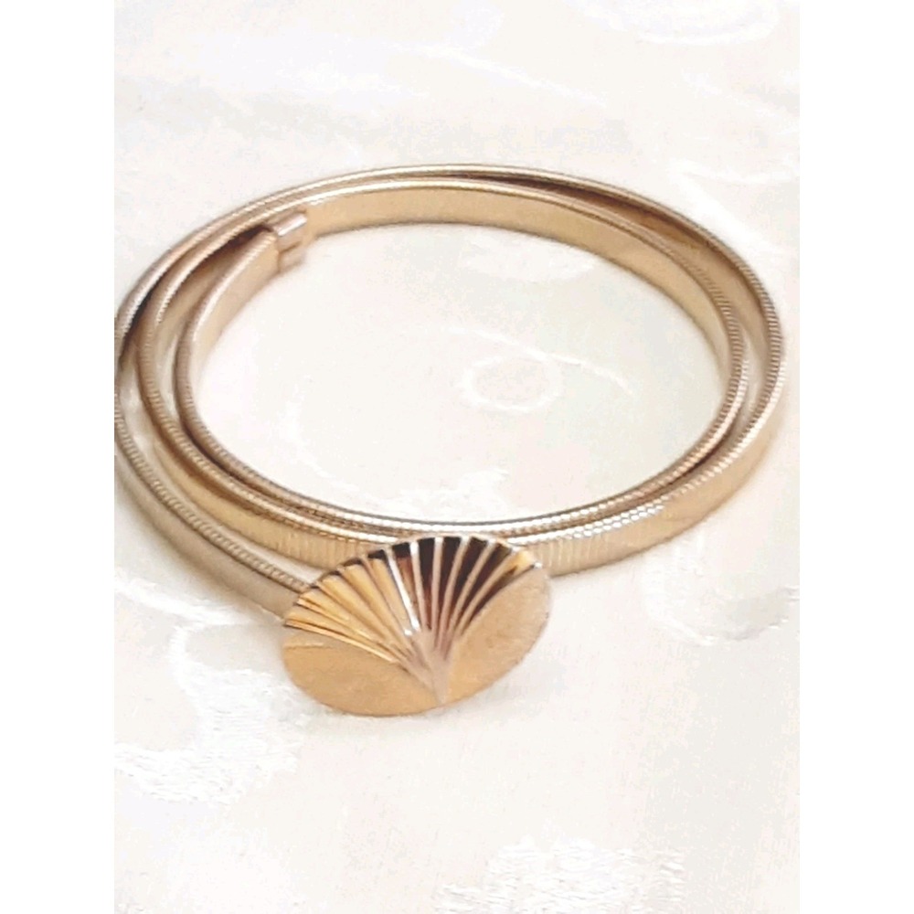 Gold Tone Belt Seashell Buckle Metal Stretch Small 28 Inches
